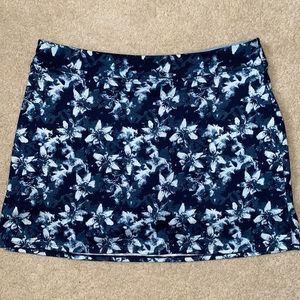 🏌️‍♀️NWT Tranquility skort